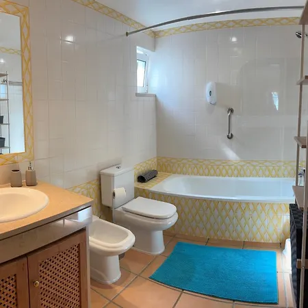 Farol Da Cortesia - *